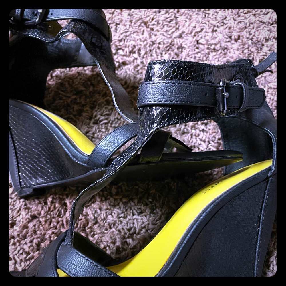 Nine West Black Snake Sandal